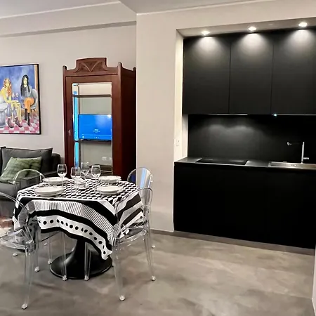 Apartment Design District Luxury