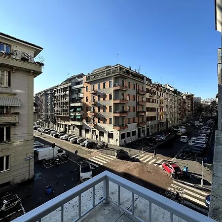 Visconti Design And Comfort In Apartment Milan