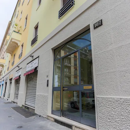 The Rent - Modern Two-bedroom In Porta Romana * Milan