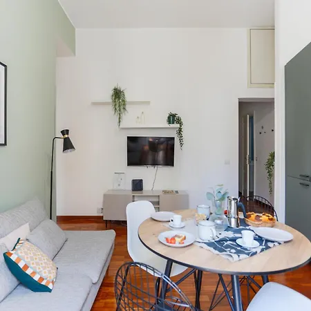 The Rent - Modern Two-bedroom In Porta Romana *