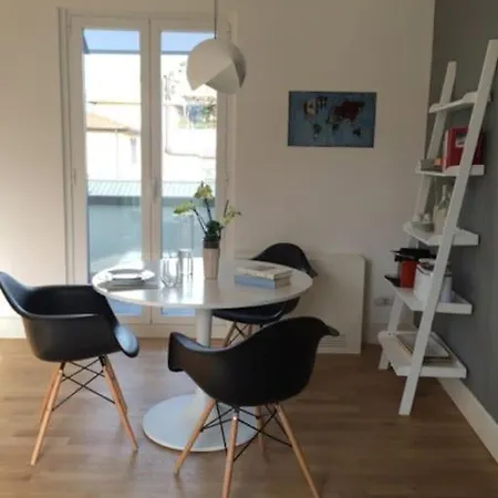 Brera Penthouse With Terrace * מילאנו