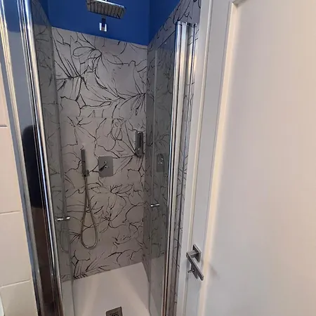 La Casa Di Sole - Corso Buenos Aires - Stazione En-suit Affittacamere