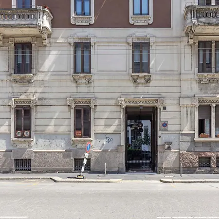 Stradivarius House - Carozzi Milan