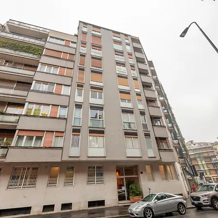 Longhena, 7 - Total White * Milão