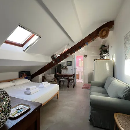 Incantevole Loft Accanto Stazione Appartamento *