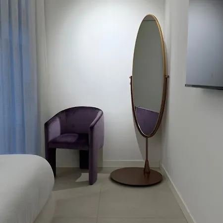 Ando's Boutique Garden Apartment Milan