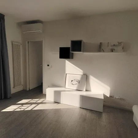 Corvetto 7 Apartmán *