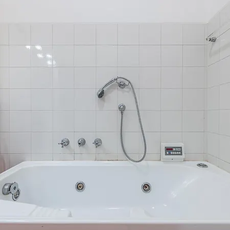 Apartment Santa Sofia - Mercalli Cozy