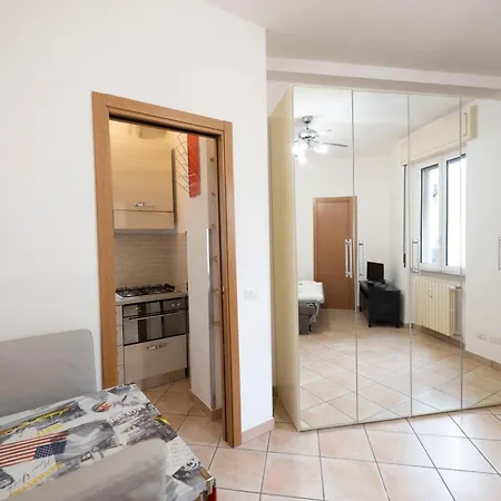 Magnifico Loft In Zona Udine M2 아파트 밀라노