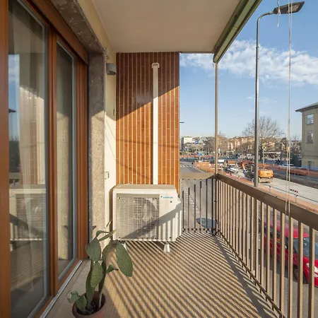 Modern 3 Bedroom With Balcony Steps From San Siro By Rentopolis Apartment *