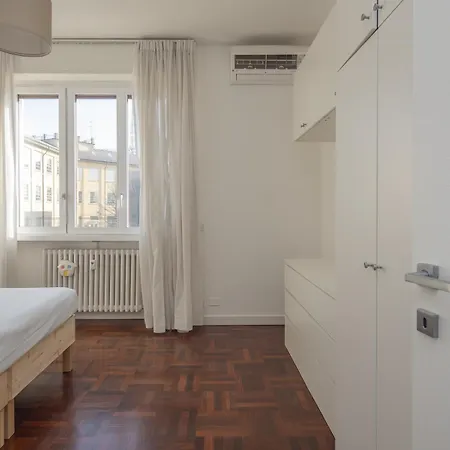 Modern 3 Bedroom With Balcony Steps From San Siro By Rentopolis Apartment