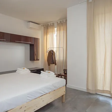 Modern 3 Bedroom With Balcony Steps From San Siro By Rentopolis Apartman