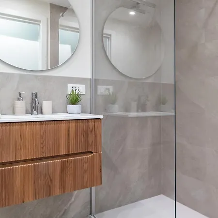 Ampi Monolocali In Via Pirandello - Washington Apartment *