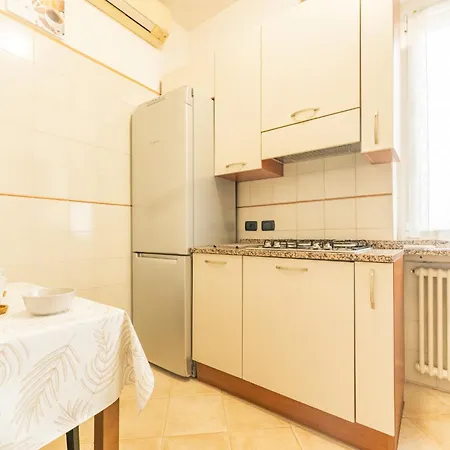 Apartment Ap1 Accogliente In Centro Milan