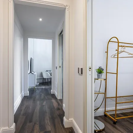 Apartment Station, Luxury & Modern With Comfort! Mailand