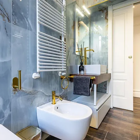 Station, Luxury & Modern With Comfort! Apartmán *