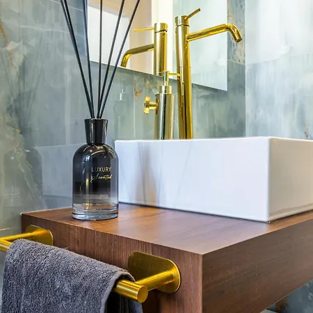 Apartmán Station, Luxury & Modern With Comfort! *