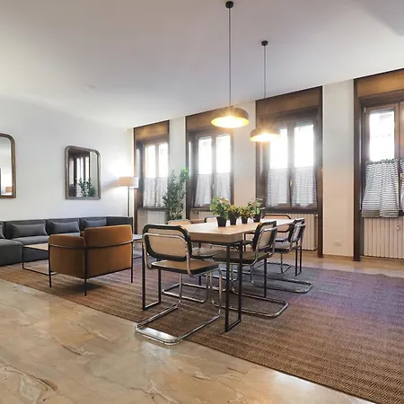 Homnest I Duomo Penthouse * Milan