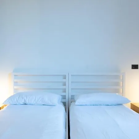 Apartment Stylish Brera Milan