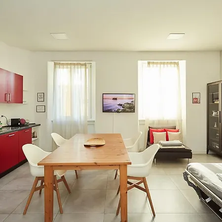 - Modern Flat Appartamento