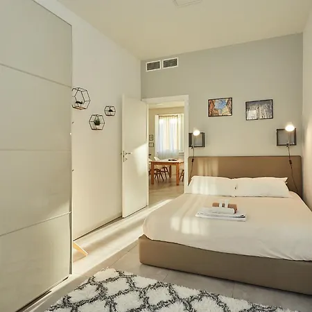 - Modern Flat *