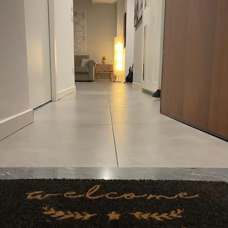 דירה - Modern Flat