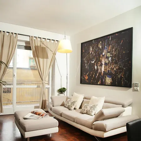 Taormina 36 - Ampio Trilocale Zona Isola E Niguarda Con Balcone! アパート ミラノ
