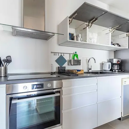 Apartment Bright House - Carozzi