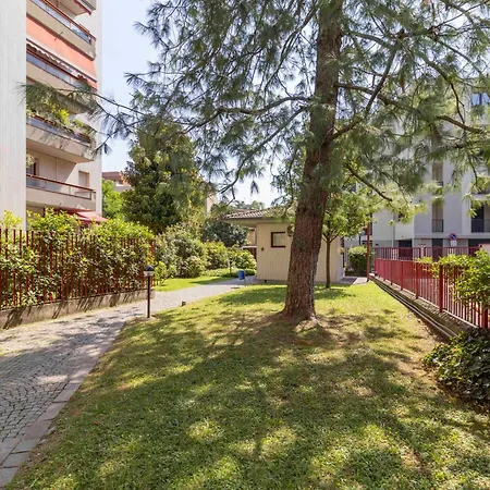 Bright House - Carozzi Milan