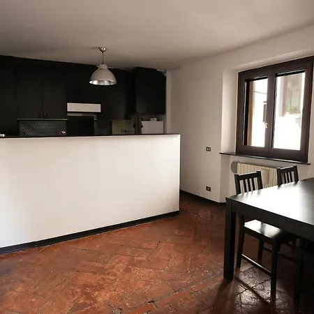 Very Vintage Milanese