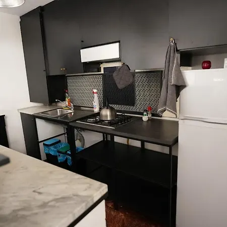 Very Vintage Milanese Appartement Milan