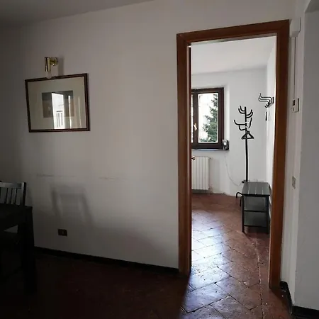 Very Vintage Milanese Appartement *