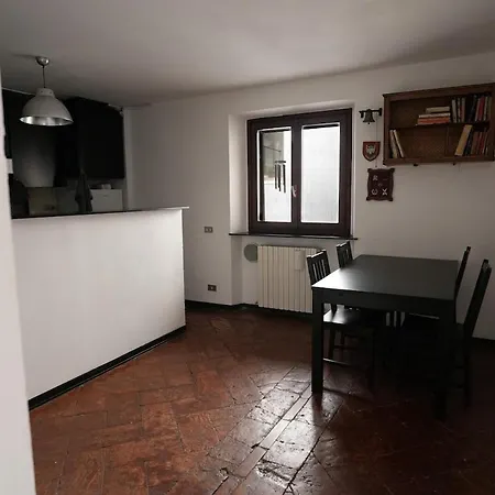 Very Vintage Milanese *