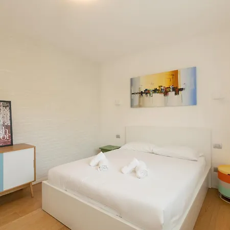 Elegante Trilocale Sui Navigli - Mirable Pm Apartamento Milão
