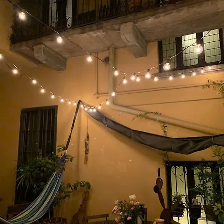 Location Naviglio With Terrace شقة