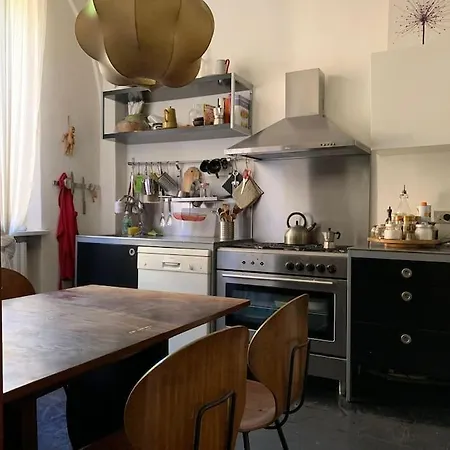 Location Naviglio With Terrace Appartamento