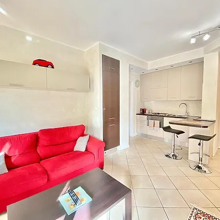 Appartement Nel Cuore Di Viale Certosa Milano, Comodo Per Raggiungere Centro Storico, Duomo, Rho Fiera Milano, Eventi E Concerti, Con Parcheggio Privato Interno A Scelta Milaan