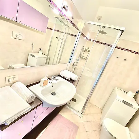 Apartment Nel Cuore Di Viale Certosa Milano, Comodo Per Raggiungere Centro Storico, Rho Fiera Milano, Eventi E Concerti, Con Parcheggio Privato Interno A Scelta