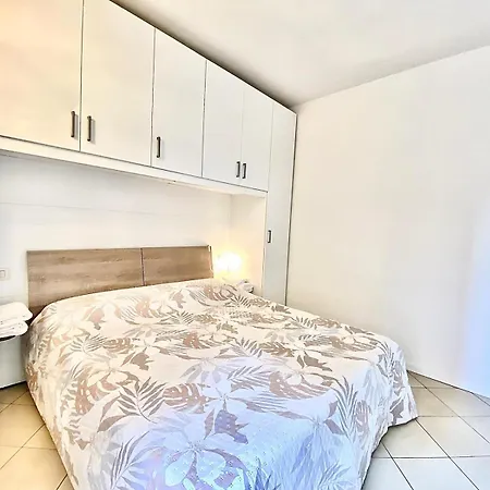 Appartement Nel Cuore Di Viale Certosa Milano, Comodo Per Raggiungere Centro Storico, Duomo, Rho Fiera Milano, Eventi E Concerti, Con Parcheggio Privato Interno A Scelta *