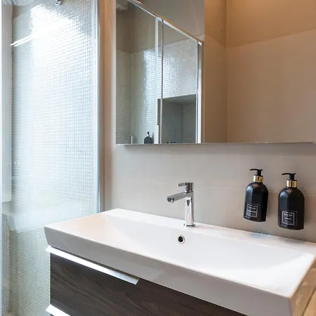 Arena Modern Apartmán Milán