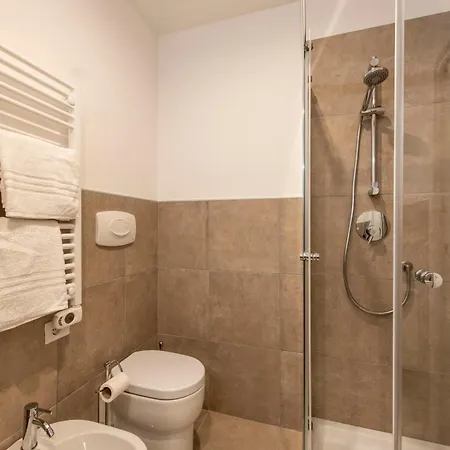 Aristotele Building - B * Милан