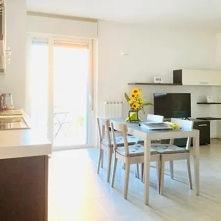 Stepandgo Navigli * Milaan