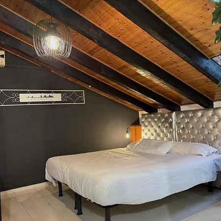 Hosting Dreams Attics - Duomo