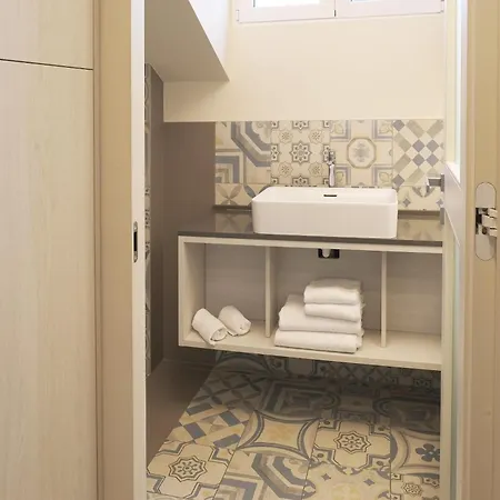 Comecasa Duomo Exclusive 2 Bedrooms *