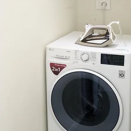 Comecasa Duomo Exclusive 2 Bedrooms アパート ミラノ