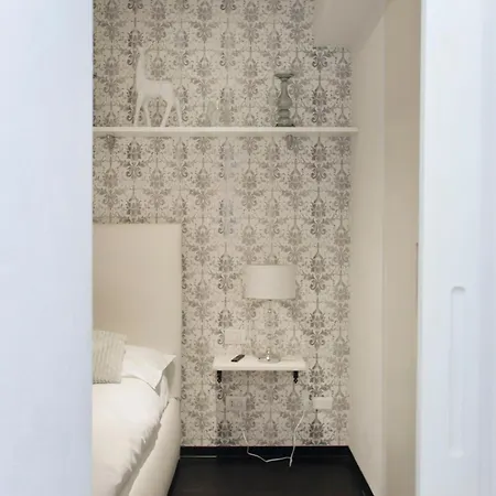 We - Morandi Plaza - Милан