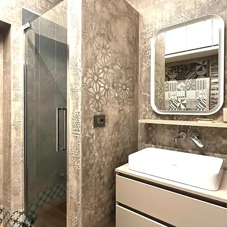 Duomo Center Art Living *