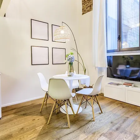 Gift House Apartment *