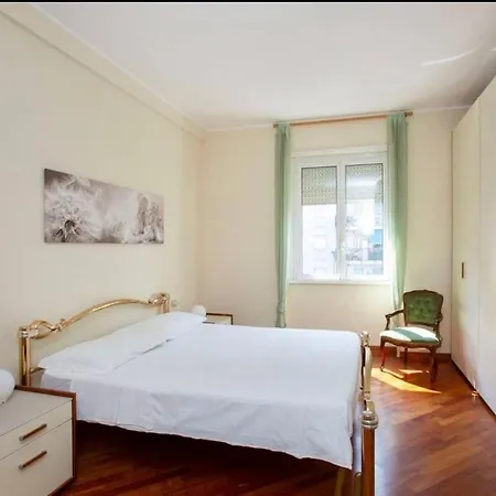 Apartment Viale Monza Milan