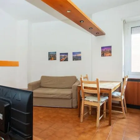 Viale Monza *